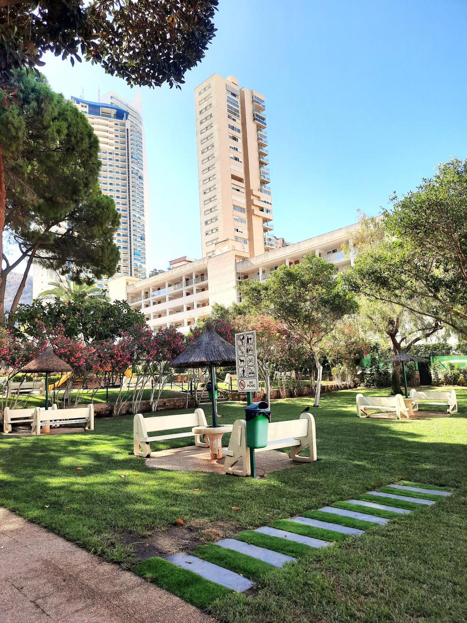 Playmon Holiday Apartment Benidorm Eksteriør bilde